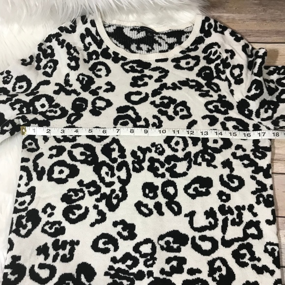 ANN TAYLOR ANIMAL PRINT WOMENS SWEATER - Picture 3 of 8